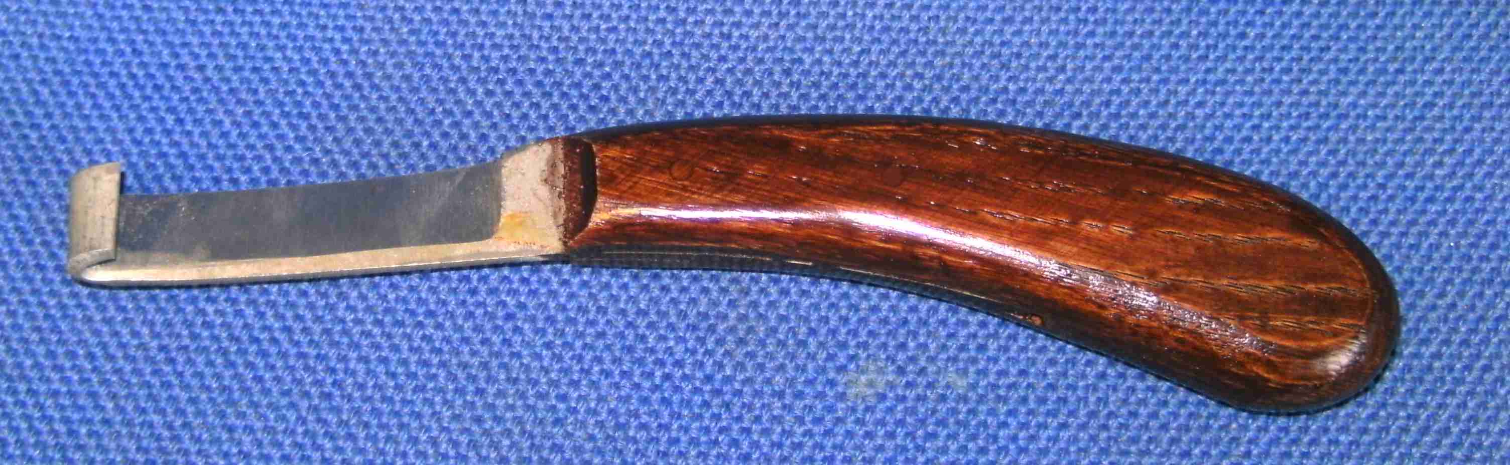 Hoof trimming knife